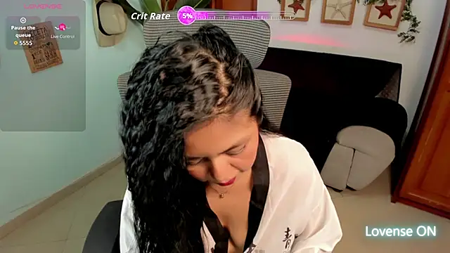 Snapshot of miss-katty chatting on May 4, 2026, 2:13 pm miss-katty online show from May 4, 2026, 2:13 pm