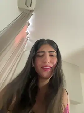 Snapshot of Gaby_zahir_ chatting on October 15, 2025, 11:54 am Gaby zahir online show from October 15, 2025, 11:54 am