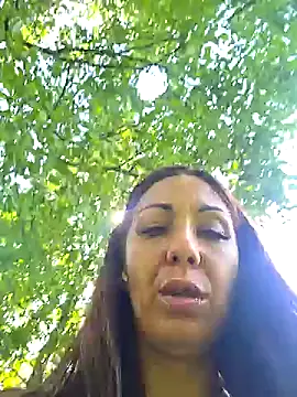 Snapshot of LeticiaWoods chatting on July 31, 2026, 10:25 am LeticiaWoods online show from July 31, 2026, 10:25 am