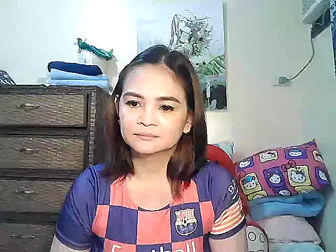 Kisses-13 online show from May 3, 2026, 12:22 pm