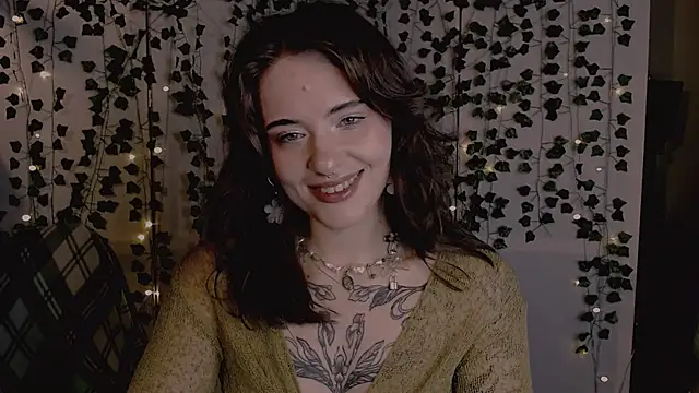 Snapshot of risha_laas chatting on November 15, 2025, 8:16 pm risha laas online show from November 15, 2025, 8:16 pm