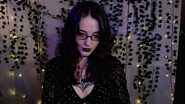 risha laas online show from May 1, 2026, 8:24 pm