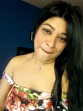 Snapshot of Lashmy111 chatting on February 25, 2025, 4:14 am Lashmy111 online show from February 25, 2025, 4:14 am