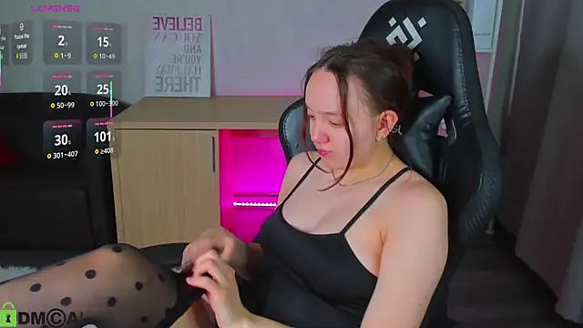 Fera1 Berry online show from March 4, 2026, 12:27 am