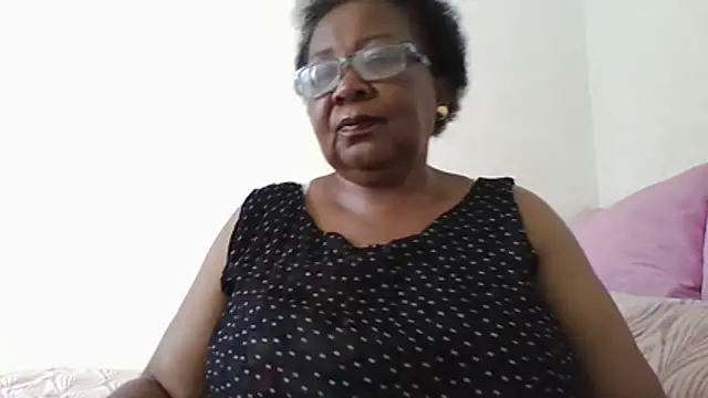Snapshot of KinkyRicoSaisyours chatting on March 20, 2026, 2:11 pm KinkyRicoSaisyours online show from March 20, 2026, 2:11 pm