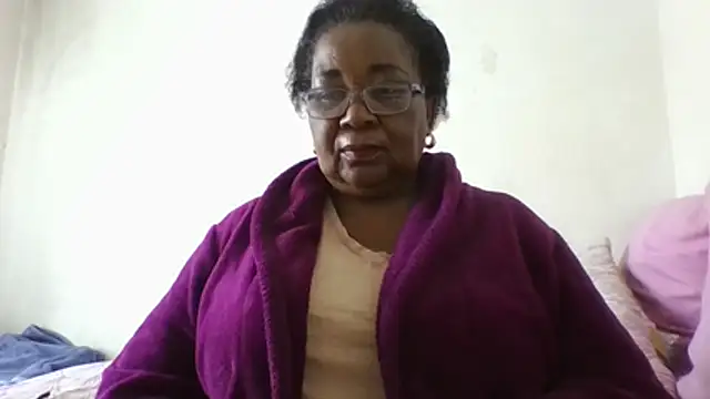Snapshot of KinkyRicoSaisyours chatting on May 6, 2026, 10:53 am KinkyRicoSaisyours online show from May 6, 2026, 10:53 am