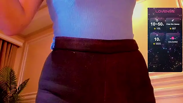 YOURCRISTINAS online show from September 27, 2025, 6:07 am