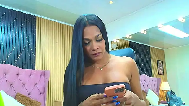 Snapshot of BARBIE_BROWNN chatting on May 28, 2026, 2:03 pm BARBIE BROWNN online show from May 28, 2026, 2:03 pm
