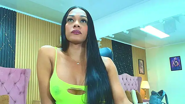 Snapshot of BARBIE_BROWNN chatting on July 28, 2026, 2:13 pm BARBIE BROWNN online show from July 28, 2026, 2:13 pm