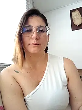 Snapshot of SarahDeyvis chatting on October 25, 2025, 6:13 pm SarahDeyvis online show from October 25, 2025, 6:13 pm