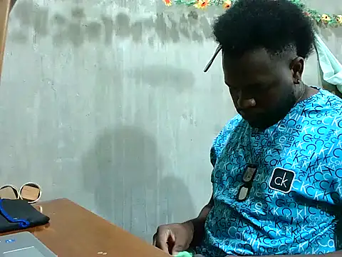 Snapshot of 2ocmaxi chatting on November 17, 2025, 8:58 pm 2ocmaxi online show from November 17, 2025, 8:58 pm