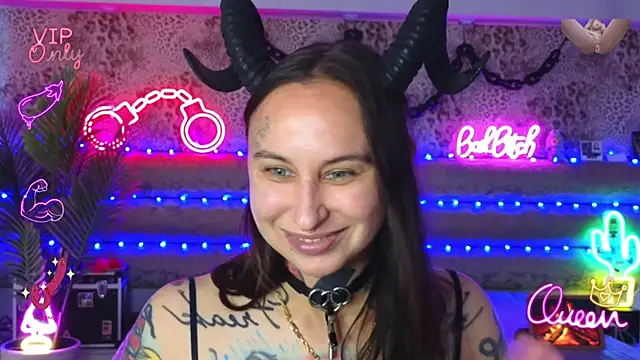 Cool Freak  online show from June 5, 2026, 10:10 am