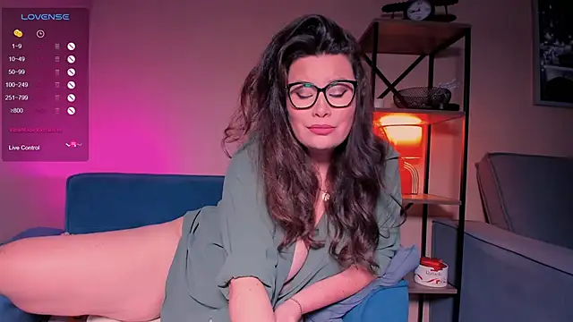 Snapshot of Jessica_555 chatting on February 10, 2025, 3:46 am Jessica 555 online show from February 10, 2025, 3:46 am