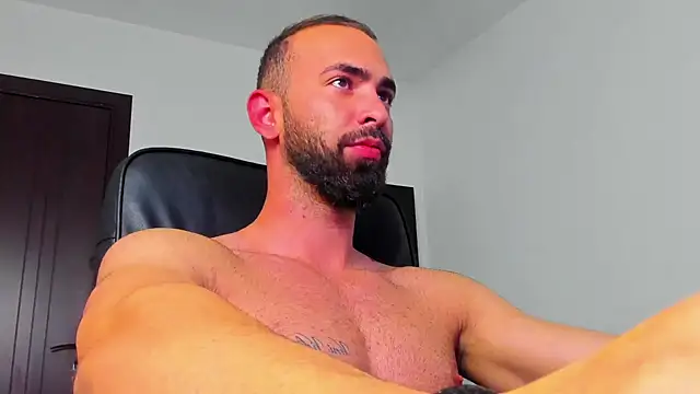 Snapshot of MichaelMasterss chatting on December 19, 2024, 9:17 pm MichaelMasterss online show from December 19, 2024, 9:17 pm