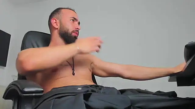 Snapshot of MichaelMasterss chatting on December 28, 2024, 9:08 pm MichaelMasterss online show from December 28, 2024, 9:08 pm