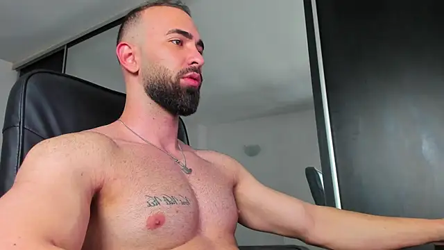 Snapshot of MichaelMasterss chatting on March 19, 2025, 8:23 am MichaelMasterss online show from March 19, 2025, 8:23 am