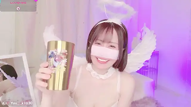 Snapshot of Yuu__k chatting on December 6, 2024, 1:22 pm Yuu k online show from December 6, 2024, 1:22 pm