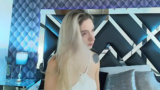 Snapshot of victoriaa_lee_ chatting on January 22, 2025, 9:54 pm victoriaa lee online show from January 22, 2025, 9:54 pm