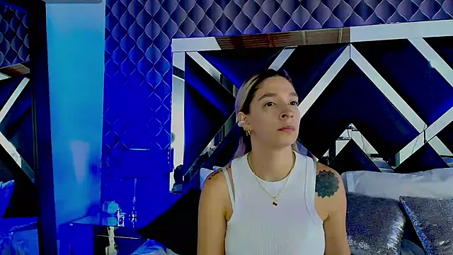 Snapshot of victoriaa_lee_ chatting on March 12, 2025, 7:17 pm victoriaa lee online show from March 12, 2025, 7:17 pm