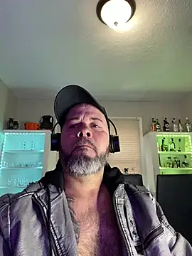 Cristian-Brayan online show from March 4, 2025, 1:17 pm