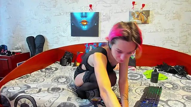 KagamiTayga online show from February 15, 2025, 8:00 am