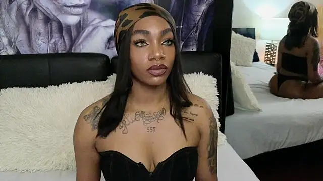 Snapshot of emely_brandon chatting on September 15, 2025, 9:42 am emely brandon online show from September 15, 2025, 9:42 am