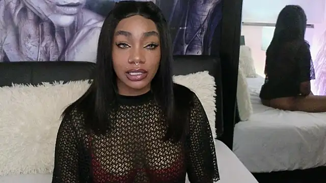 Snapshot of emely_brandon chatting on September 18, 2025, 4:03 am emely brandon online show from September 18, 2025, 4:03 am