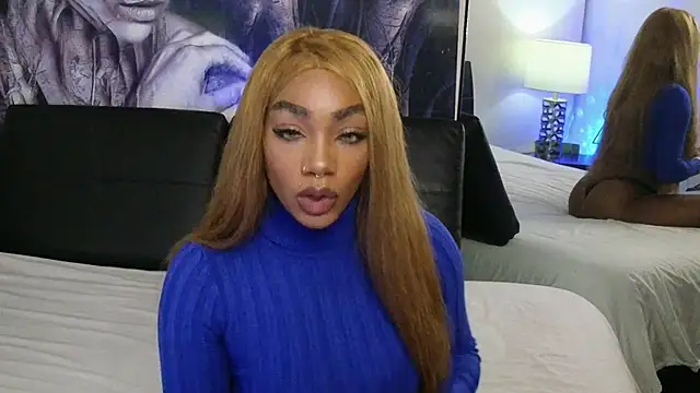 Snapshot of emely_brandon chatting on December 16, 2025, 10:09 am emely brandon online show from December 16, 2025, 10:09 am