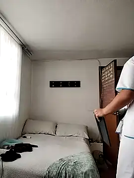 Snapshot of katha_steele_ chatting on February 13, 2025, 12:21 pm katha steele online show from February 13, 2025, 12:21 pm