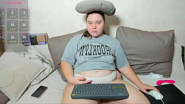 Snapshot of Comprom1se chatting on January 10, 2025, 11:54 am Comprom1se online show from January 10, 2025, 11:54 am