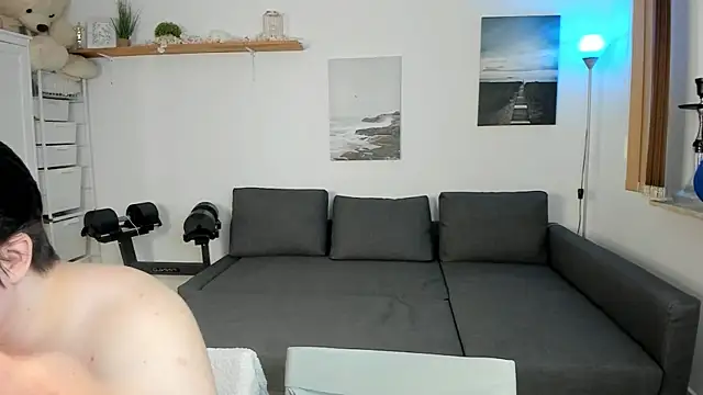 Snapshot of PollyFlame chatting on February 18, 2025, 5:42 am PollyFlame online show from February 18, 2025, 5:42 am