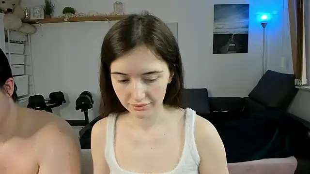 Snapshot of PollyFlame chatting on March 3, 2025, 6:37 am PollyFlame online show from March 3, 2025, 6:37 am