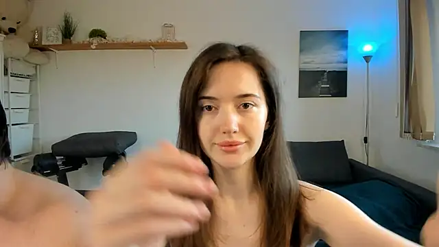 Snapshot of PollyFlame chatting on March 6, 2025, 6:19 am PollyFlame online show from March 6, 2025, 6:19 am