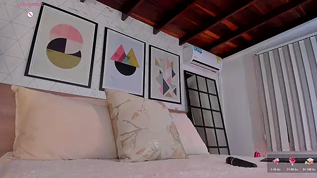 Snapshot of susan_cute198 chatting on February 8, 2026, 11:46 am susan cute198 online show from February 8, 2026, 11:46 am