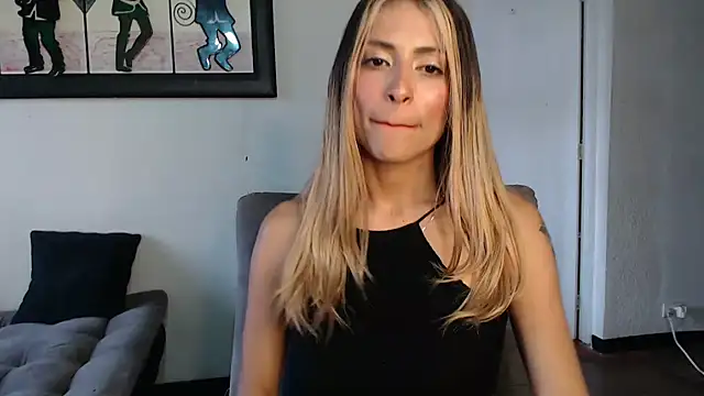 Snapshot of Liamiler01_ chatting on March 6, 2025, 3:13 pm Liamiler01 online show from March 6, 2025, 3:13 pm