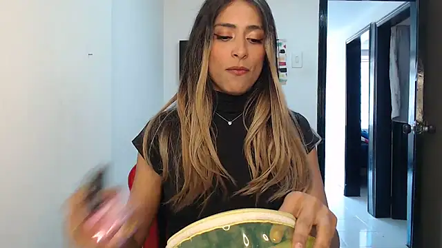 Snapshot of Liamiler01_ chatting on October 15, 2025, 3:12 pm Liamiler01 online show from October 15, 2025, 3:12 pm