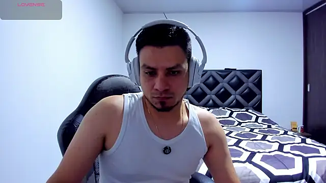 Snapshot of Rick_Diesel_ chatting on July 7, 2026, 2:36 am Rick Diesel online show from July 7, 2026, 2:36 am