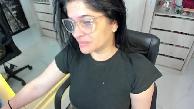BellaFlaming online show from May 29, 2026, 10:57 am