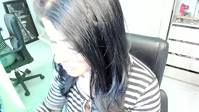 BellaFlaming online show from June 3, 2026, 11:13 am