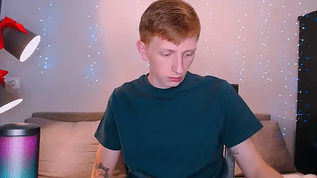 juliaanddima online show from March 8, 2025, 9:29 pm