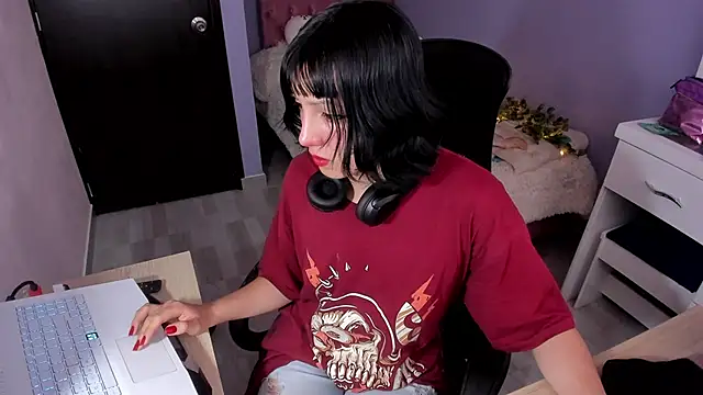 Snapshot of Room312_ chatting on December 12, 2024, 10:09 pm Room312 online show from December 12, 2024, 10:09 pm