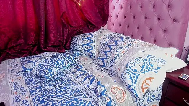 Snapshot of Room312_ chatting on October 31, 2025, 6:42 pm Room312 online show from October 31, 2025, 6:42 pm