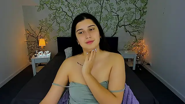 Linda EX online show from December 4, 2024, 6:11 am