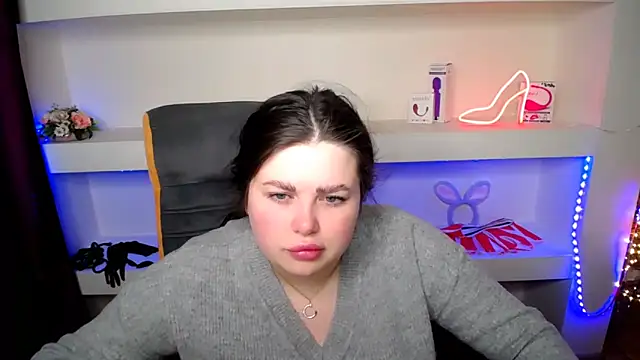 Snapshot of Emily_Mo chatting on January 16, 2025, 6:14 am Emily Mo online show from January 16, 2025, 6:14 am