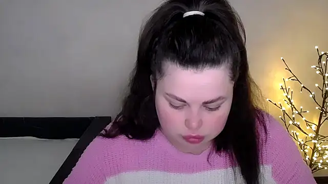 Emily Mo online show from April 30, 2026, 5:47 am