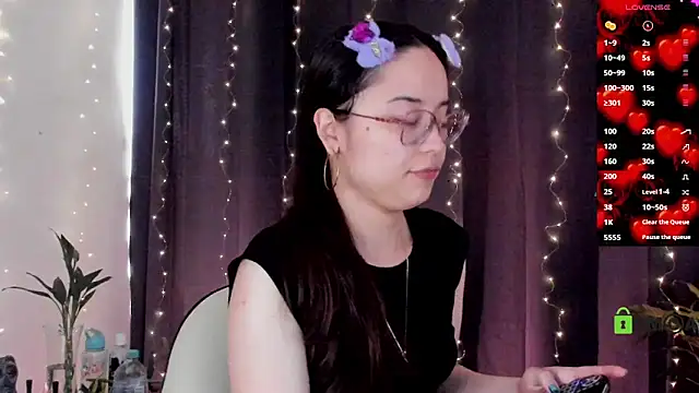 Snapshot of shantalc3rezo chatting on March 14, 2025, 7:23 pm shantalc3rezo online show from March 14, 2025, 7:23 pm