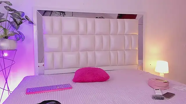 Snapshot of Anais_aradia chatting on December 31, 2024, 5:33 am Anais aradia online show from December 31, 2024, 5:33 am