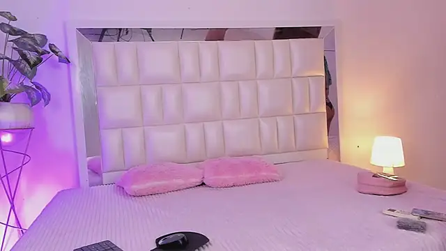 Snapshot of Anais_aradia chatting on January 9, 2025, 4:41 am Anais aradia online show from January 9, 2025, 4:41 am