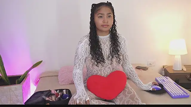Anais aradia online show from July 21, 2026, 4:26 am