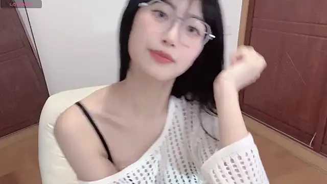 Snapshot of 4uoki chatting on March 21, 2025, 7:35 pm 4uoki online show from March 21, 2025, 7:35 pm